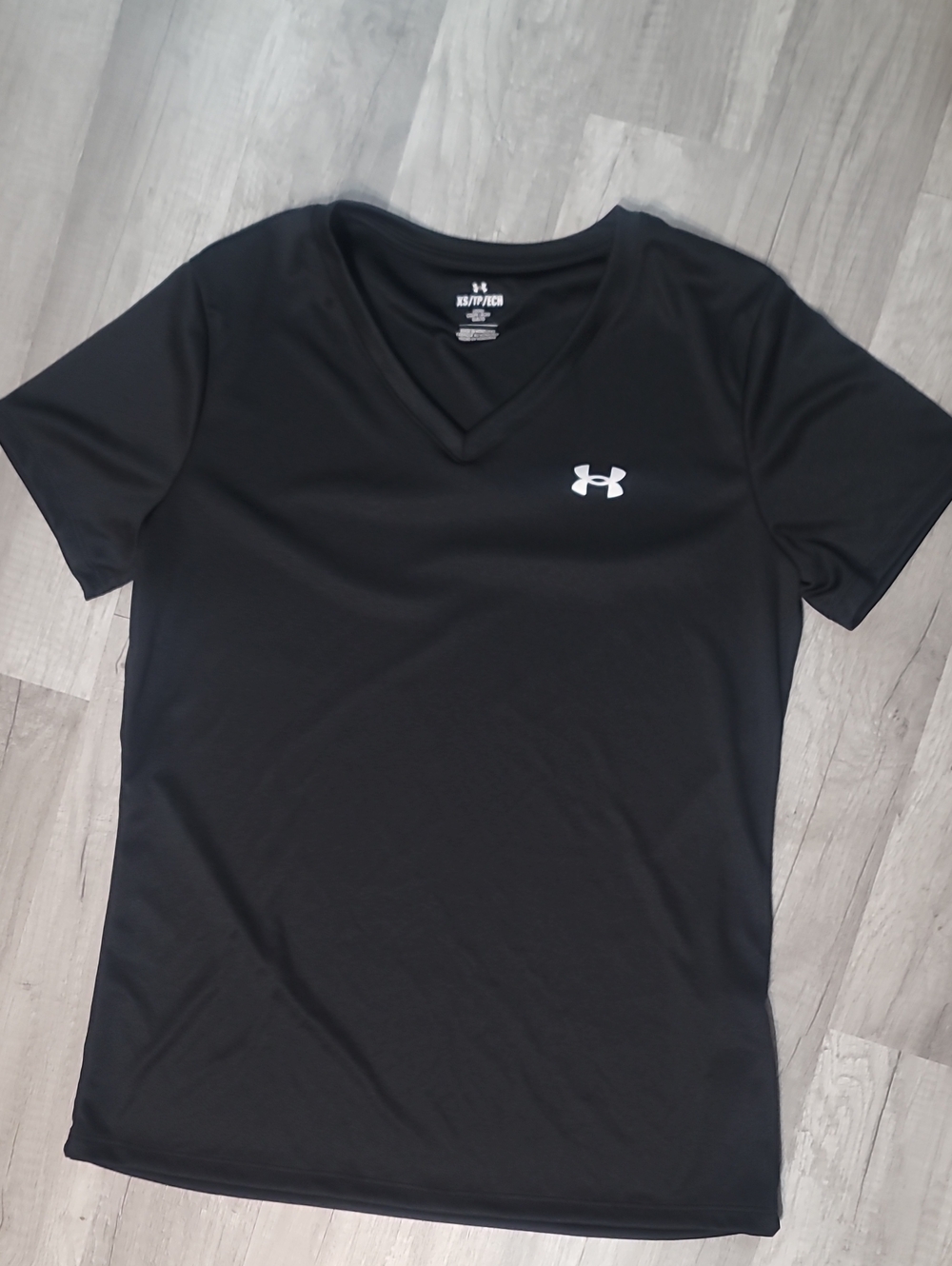 Womens Dri Fit Under Armour Black V-Neck Logo Athletic Tee